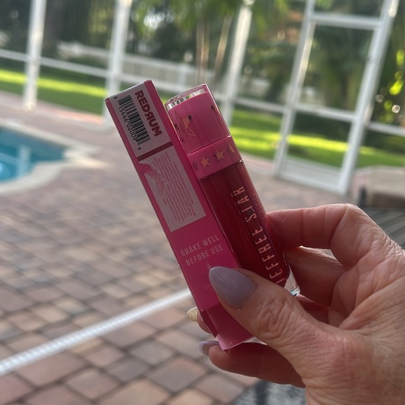 Jeffree Star Cosmetics REDRUM Velour Liquid Lipstick Matte Red NEW Full Size - Picture 9 of 13